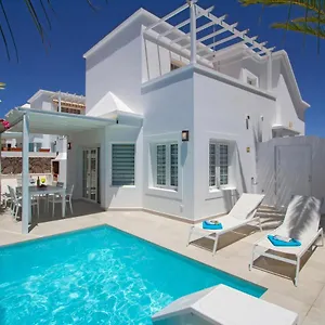 Villa Charlana By Buenavilla, Puerto del Carmen (Lanzarote)